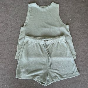 WOMENS H&M GREEN TANK TOP SHORTS SET